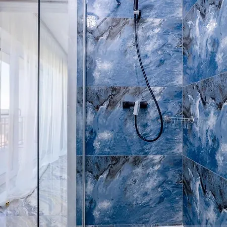 Butterfly Homes - Stil Duplex Mamaia Nord Lägenhet *